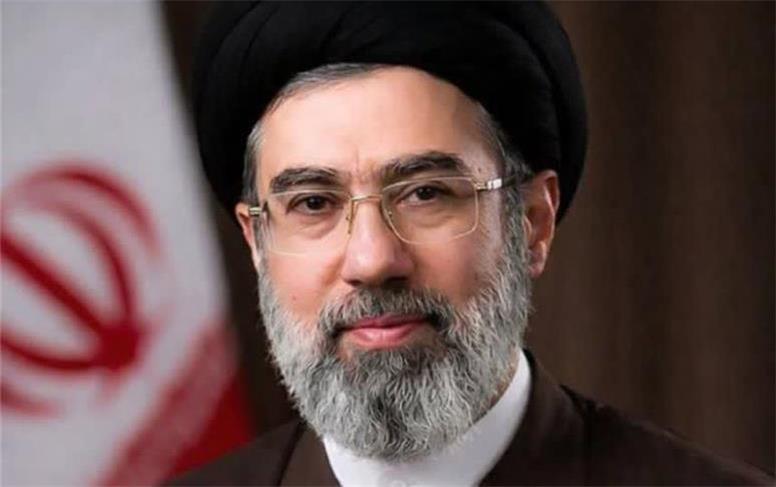 آیت‌الله سید مجتبی خامنه‌ای رهبر جمهوری اسلامی ایران شد