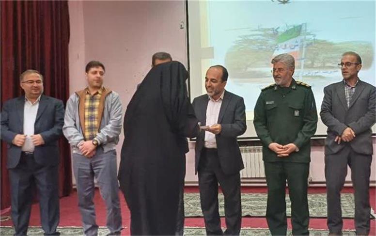 توسعه بدون نیروی انسانی تربیت شده‎‌ی متخصص امکان‌پذیر نیست