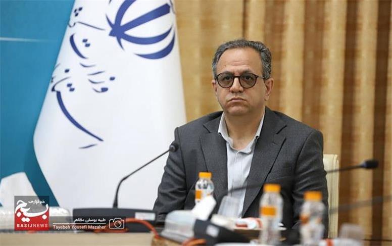 مشاور استاندار: خبرنگاران موضوعات بانوان را از مدیران پیگیر باشند