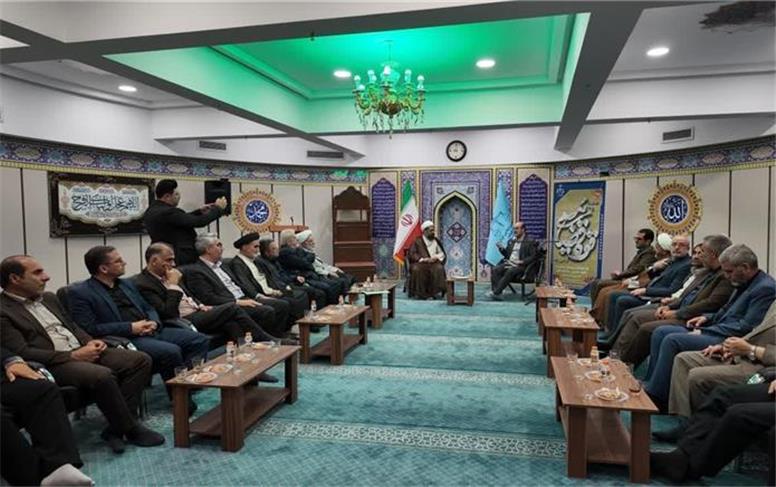 با جاسوسان در جریان جنگ قاطعانه برخورد شود