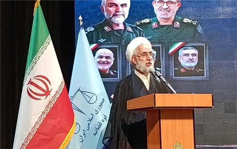 برخورد قاطع با اتباع غیرمجاز