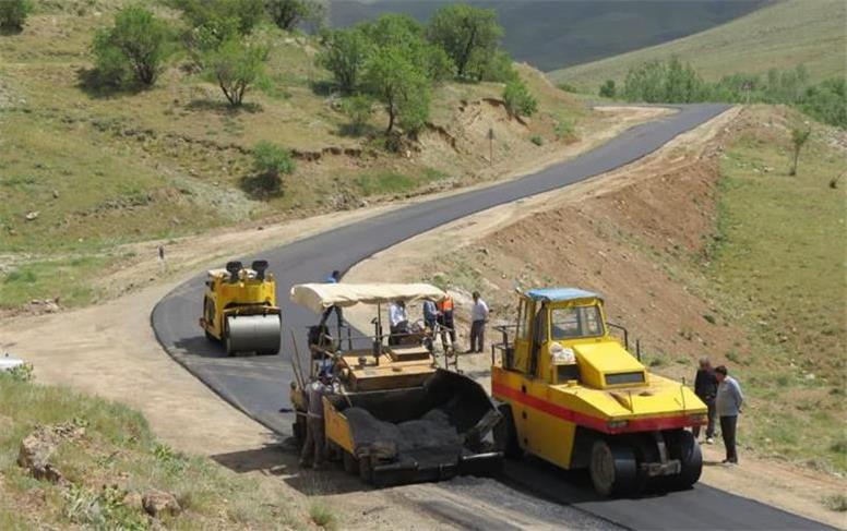 ارتقای ایمنی و کیفیت راه‌های روستایی همدان با اجرای پروژه‌های عمرانی