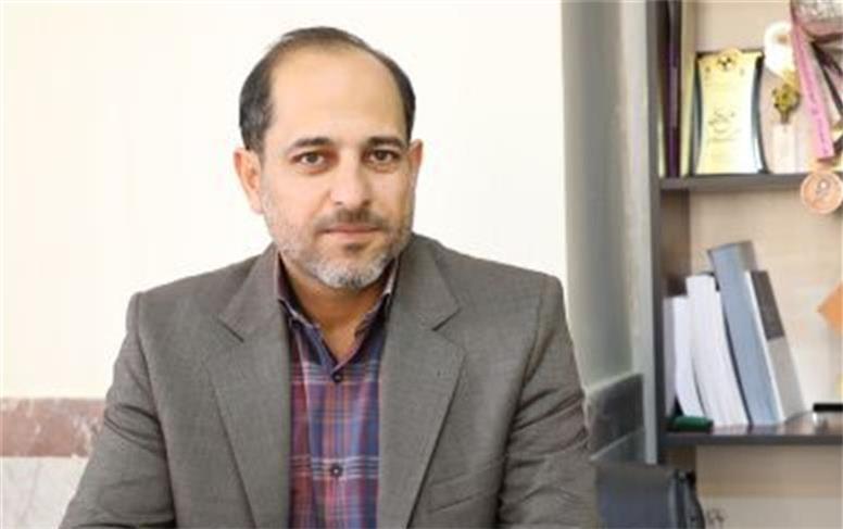 تعویض همزمان کف پوش ۱۶ سالن ورزشی در سطح استان همدان