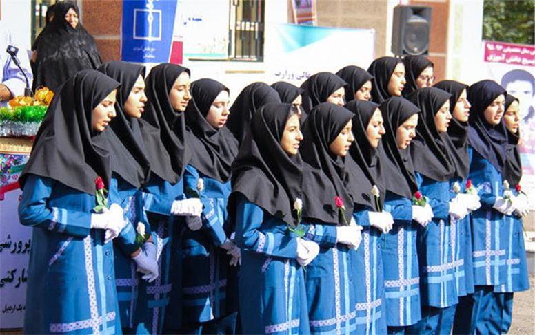 شیوه‌نامه سامانه الکترونیکی لباس دانش‌آموزان ابلاغ شد