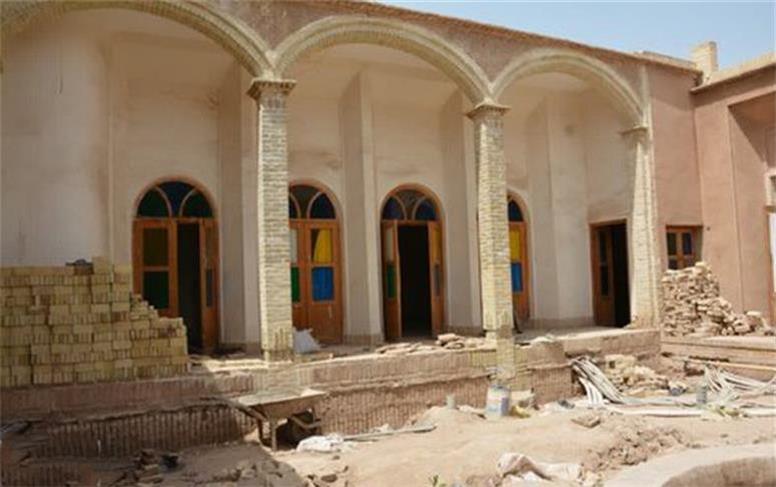 مرمت خانه تاریخی شجاعی در شهرستان نهاوند آغاز شد