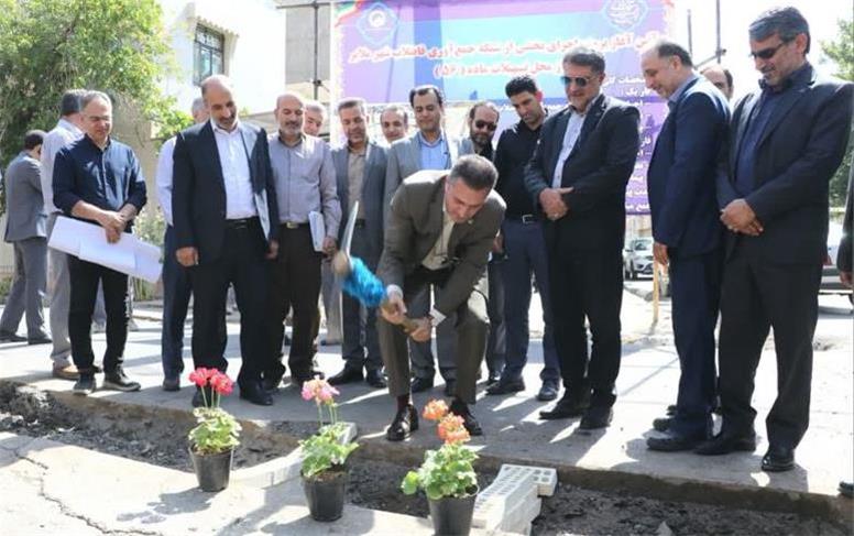 عملیات اجرایی بخشی از شبکه جمع‌آوری فاضلاب ملایر آغاز شد