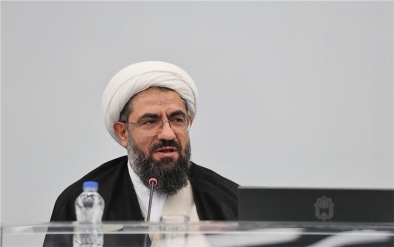 فضای گفت‌وگو و مناظره باید در دانشگاه‌ها مورد توجه قرار گیرد | علم عرصه تعصب نیست