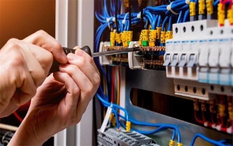 محکومیت بیش از یک میلیارد ریالی برق‌کار ساختمانی در نهاوند