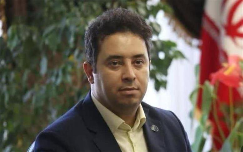 بخش قابل توجهی از درآمد استان باید از صنعت گردشگری تأمین شود