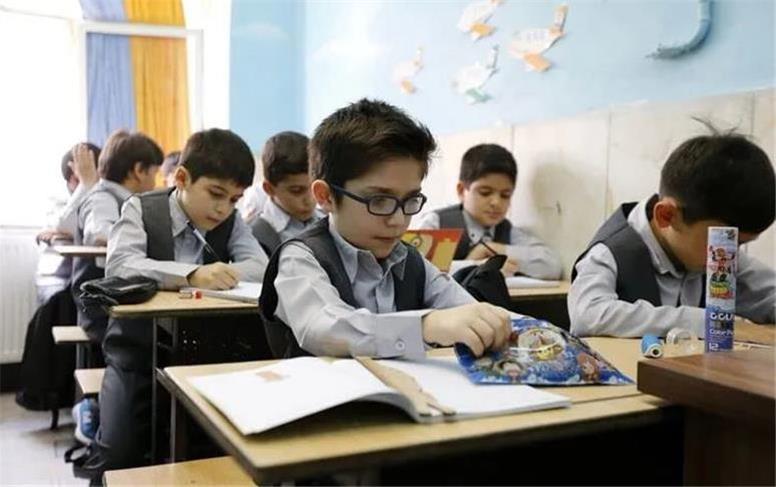 زمان ثبت‌نام دانش‌آموزان پایه اول دبستان مشخص شد
