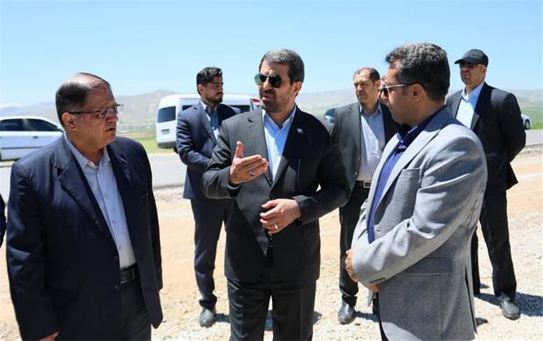 بازدید استاندار همدان از محور تویسرکان–کنگاور و تأکید بر تسریع در تعریض و دوبانده‌سازی