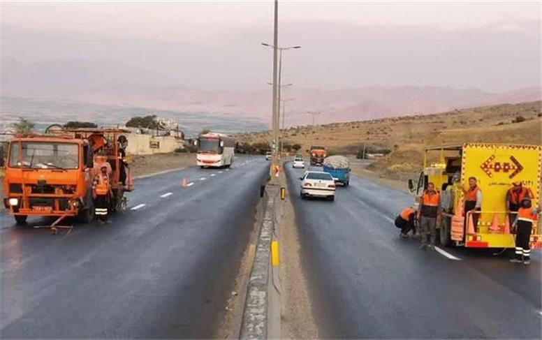 اجرای بیش از ۳۲۰۰ کیلومتر خط‌کشی در راه‌های استان همدان