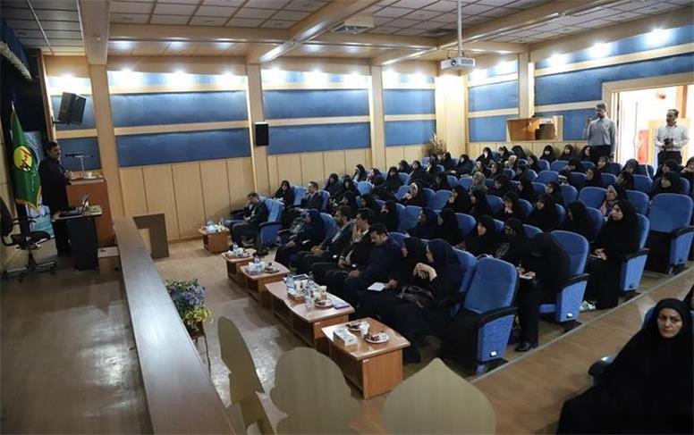زنان، معماران هوشمند مدیریت انرژی در سنگر خانه