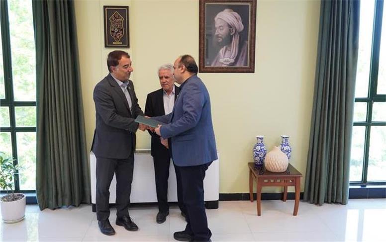 عبور از سنت به علم/ صنایع‌دستی همدان برای بقا در بازار جهانی به دانشگاه متصل می‌شود