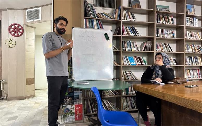 سفر قهرمان در پاتوق فیلمنامه همدان روایت شد / تأکید بر تداوم پاتوق‌های تخصصی فیلمنامه