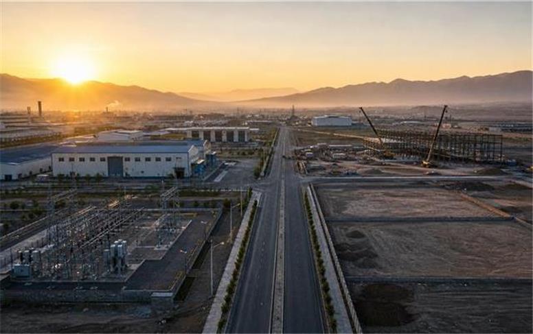 زیرساخت‌های صنعتی همدان توسعه یافت؛ حالا نوبت خروجی است