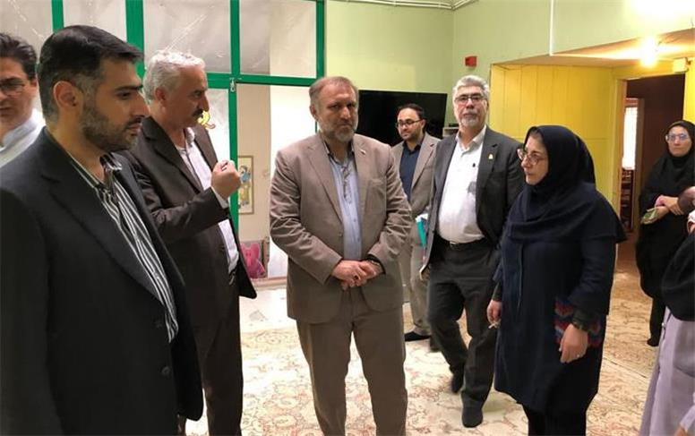 بازدید بازرس ویژه ریاست جمهوری از ساختمان بهزیستی همدان | تأکید بر ضرورت تعیین تکلیف بیمارستان شهید بهشتی