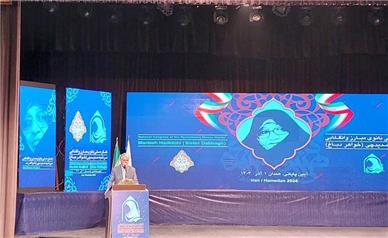 با تبیین لایه‌های زندگی خواهر دباغ به الگوی زن تراز انقلاب اسلامی می‌رسیم