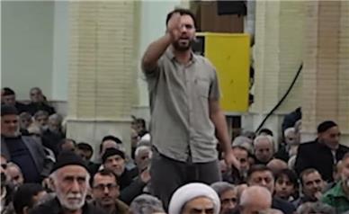 برو ببین و هفته آینده در نماز جمعه از خودت فیلم بگیر و گزارش کن!