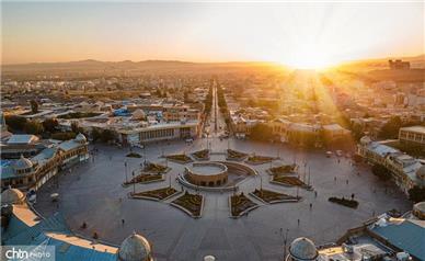 کوتاهی و سهل‌انگاری شهرداری در تعیین تکلیف المان میدان امام (ره)