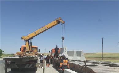 آغاز نصب حفاظ بتنی در محور همدان–سنندج با اعتبار ۴۵ میلیارد ریال