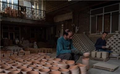 لالجین در مسیر دانش‌محور شدن؛ همدان پیشگام پیوند علم و هنر در سفال ایران