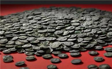 ماموران انتظامی با همکاری میراث فرهنگی مانع قاچاق اموال تاریخی شدند