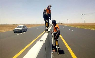 نصب و تعمیر ۱۸ هزار تابلو و ۱۱۲۰ گاردریل در راه‌های همدان