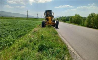 آغاز عملیات ارتقای ایمنی راه‌های تویسرکان با اجرای شانه‌سازی بیش از ۵۰۰ کیلومتر