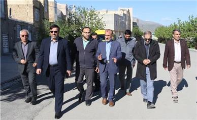 بازدید میدانی کمیسیون توانمندسازی شورا از پروژه‌های منطقه ۴