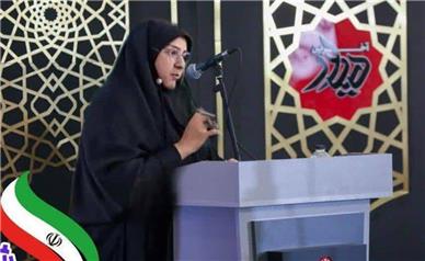 طنینِ شعر همدان در آخرین دیدار با قائد امت/  شاعرِ کتابخانه‌های عمومی همدان  در رویدادی جهانی