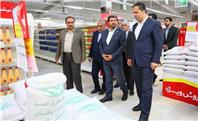 استاندار همدان: علاوه بر برخورد با متخلفان، از کسبه منصف تقدیر می‌کنیم